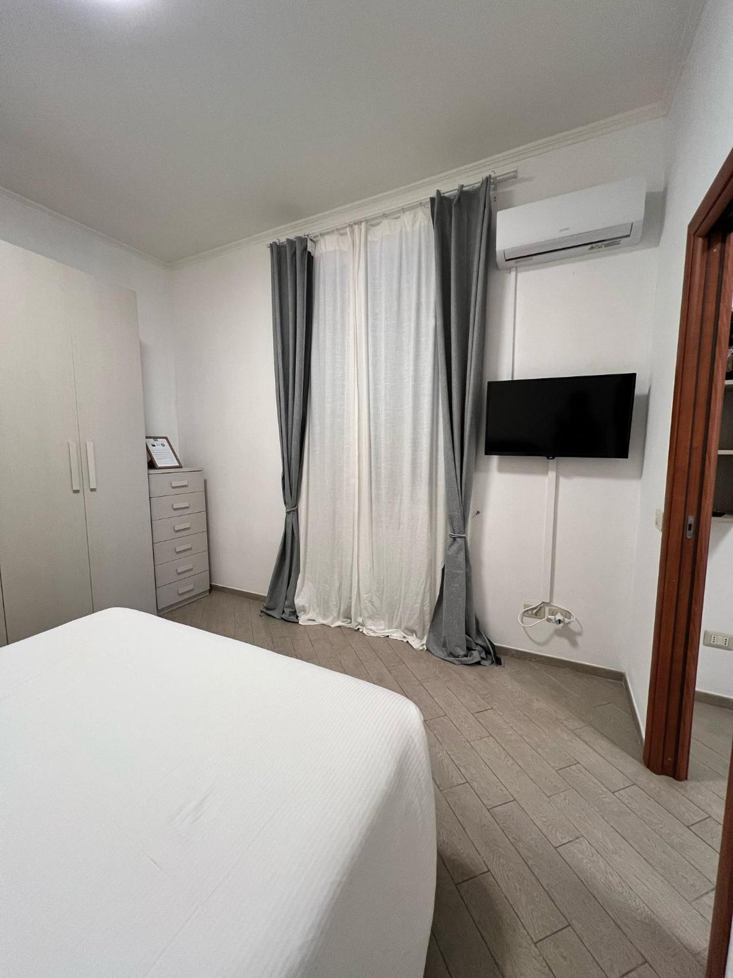 Roma Chic Residenza Gemelli Apartment Exterior foto
