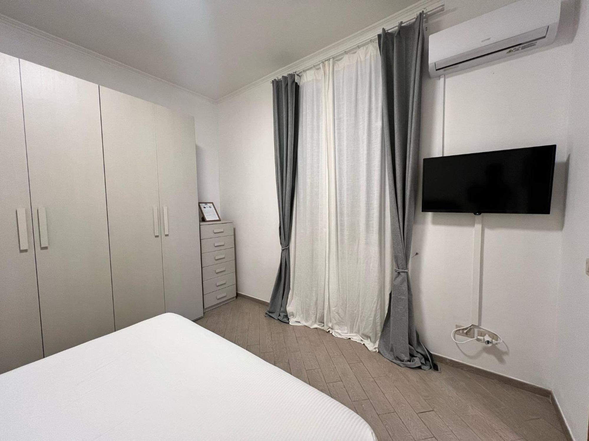 Roma Chic Residenza Gemelli Apartment Exterior foto